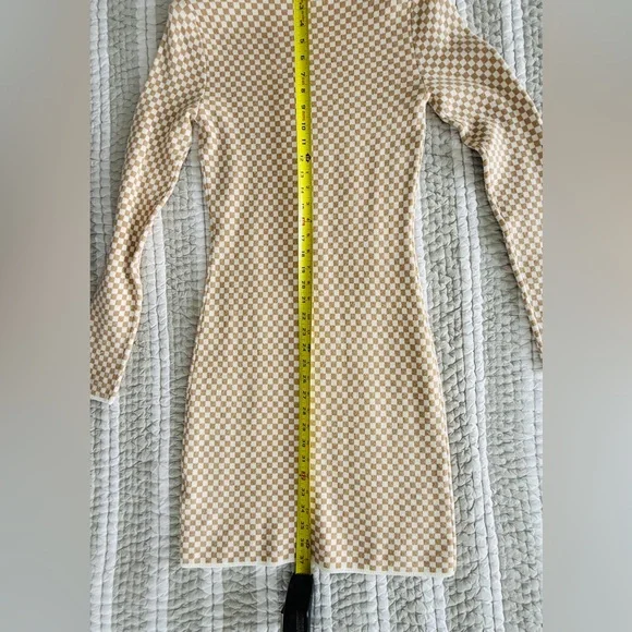 Abercrombie & Fitch Cream and Tan Long Sleeve Sweater Dress, Size MT - Picture 5 of 7